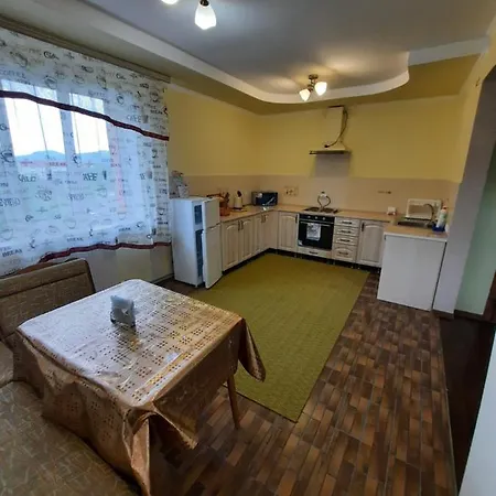 в берізці! Apartment